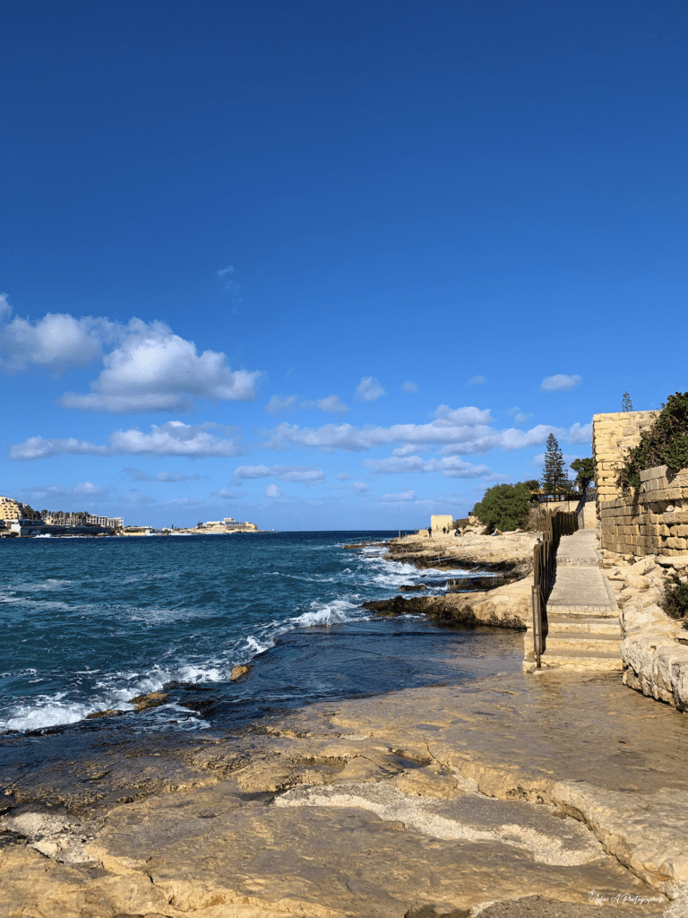 Sliema, destination balnéaire méditerranéenne sous le soleil maltais
